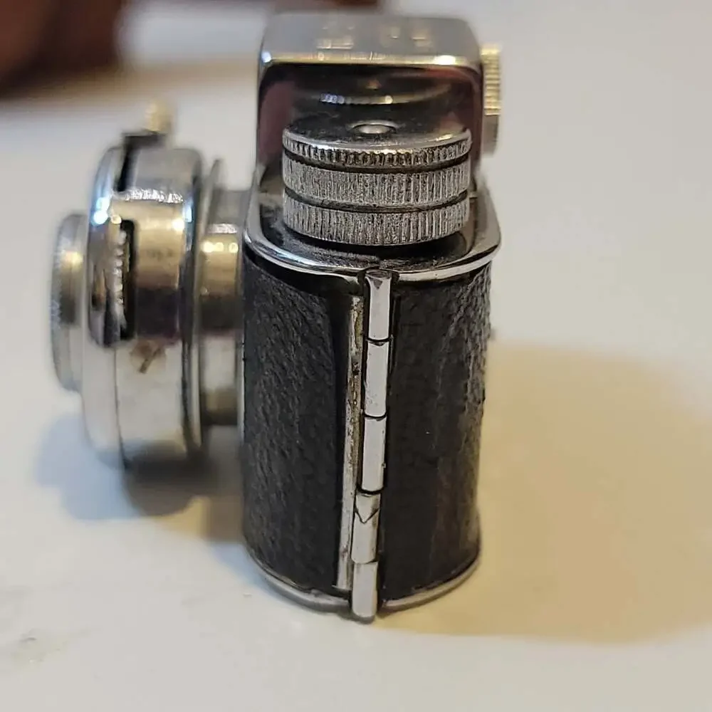 Vintage Mycro Subminiature Spy Camera - Sanwa Co. Ltd. Made in Japan w/ Leather